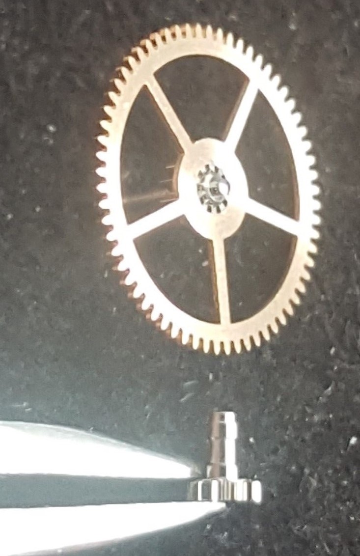 Omega Caliber 330 Part Number 1224 (Center Wheel with Canon Pinion)