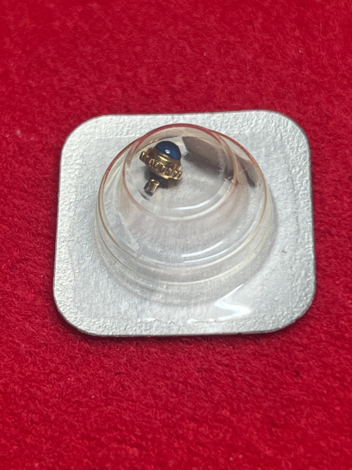 CARTIER Crown Must PM yellow gold 4.4mm Blue Spinell Blister