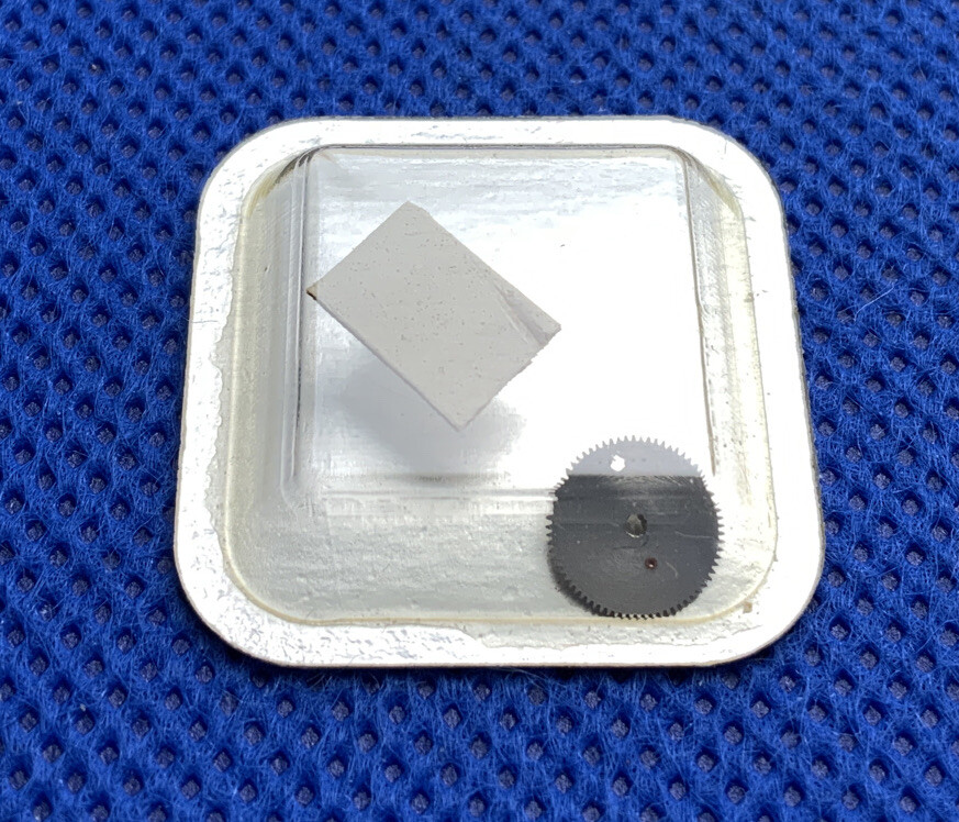 Longines Caliber 950.2 Part Number 2621. Sealed. New Old Stock. 43-46 R