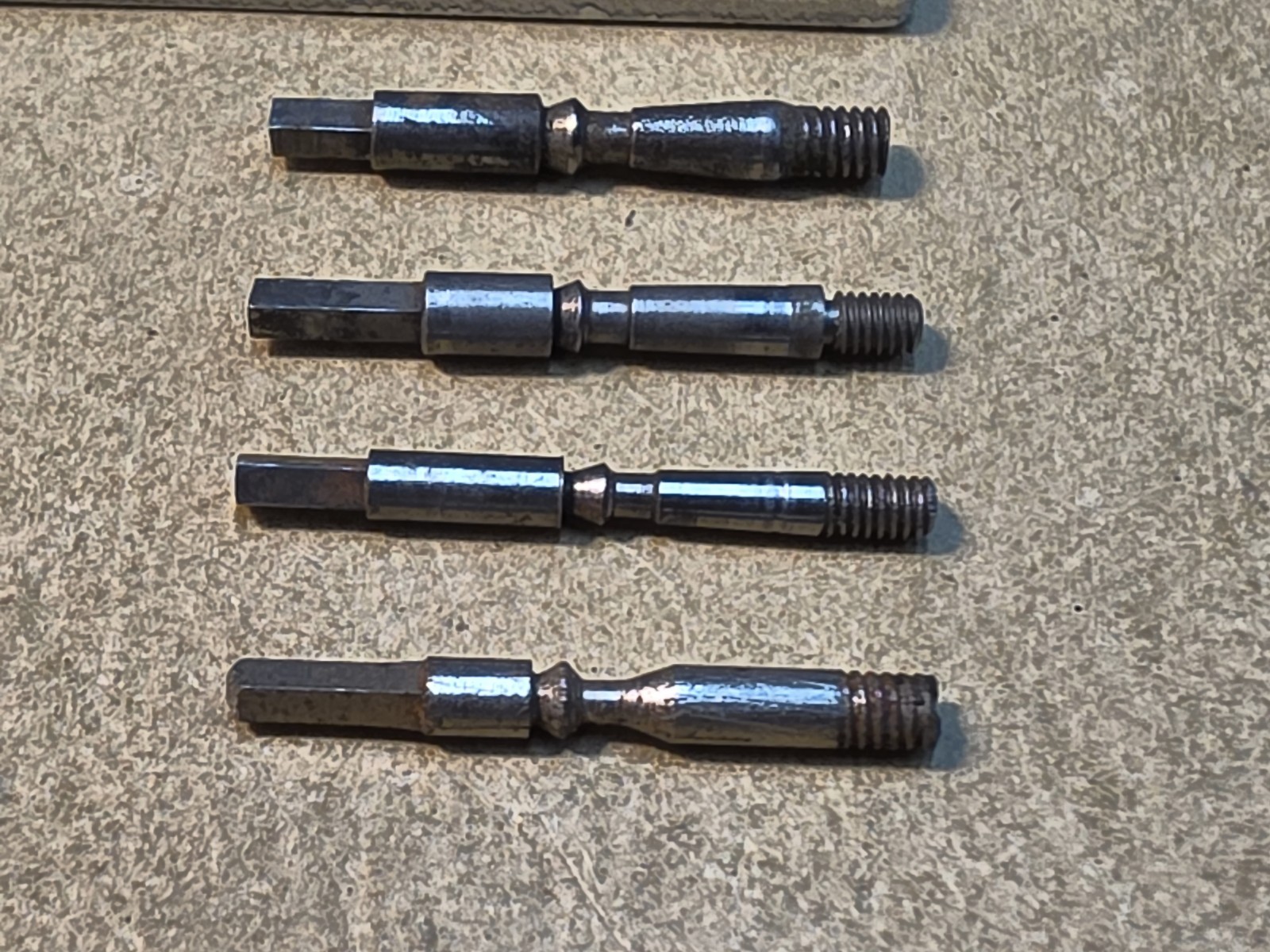 Lot Of 4 Mixed American Pocket Watch Stems With 18s Squares Parts Spares