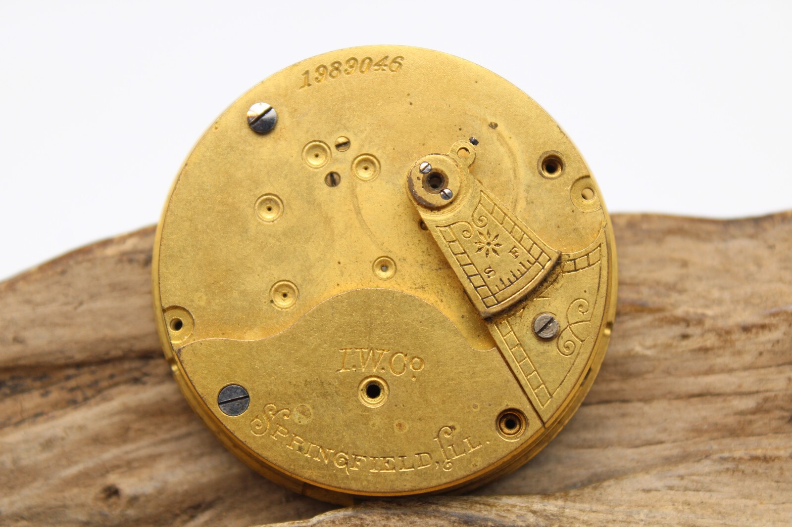 I.W. CO. 1989046 POCKET WATCH MOVEMENT GRADE: I.W.C. 18s 7j FOR REPAIR (TS2)