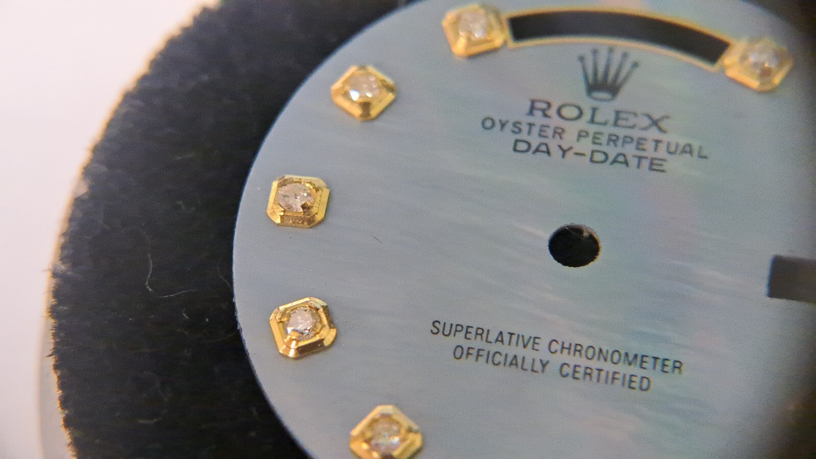 Genuine Vintage Rolex DIAL BLUE MOTHER OF PEARL GOLD Diamonds DAY DATE 28.5mm di