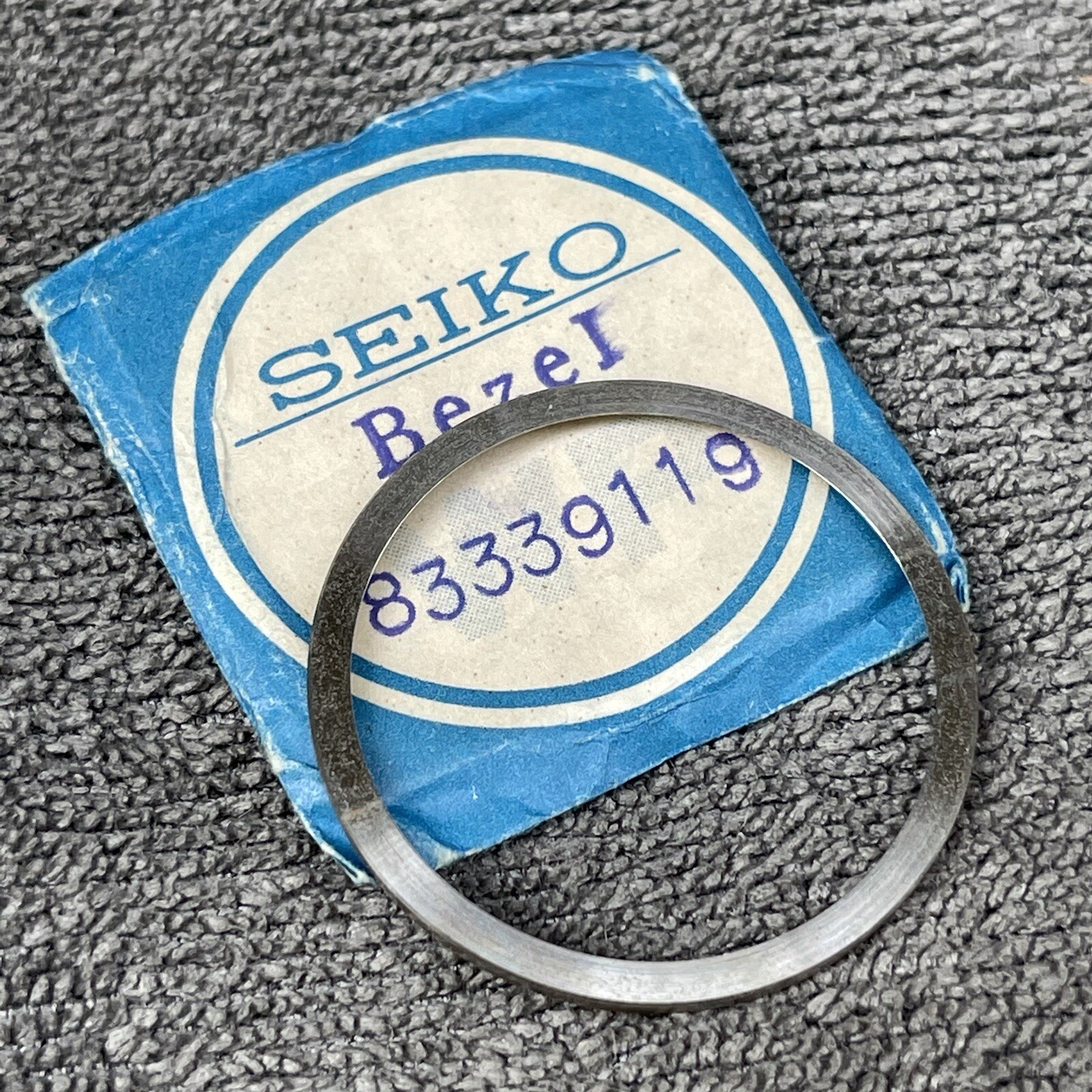 NOS GENUINE CRYSTAL RETAINING RING FOR VINTAGE SEIKO 6119-6050 6119-6053 REGATTA