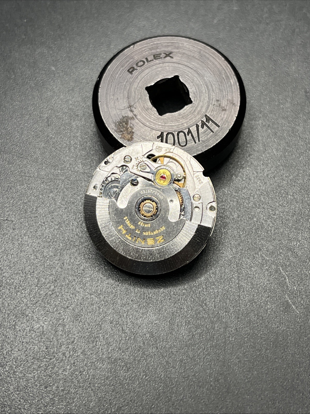 Zenith ETA Cal. 2832 Automatic Movement (015)