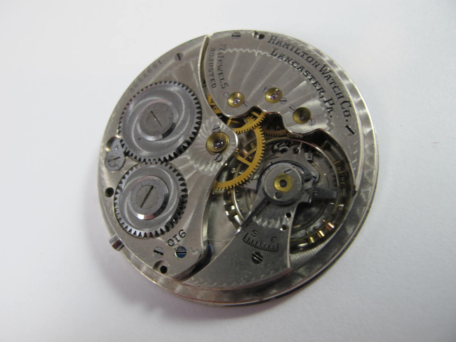 HAMILTON 910 VINTAGE POCKET WATCH MOVEMENT 17J NICKEL PLATED