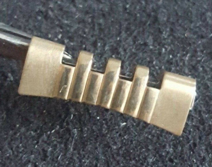 Omega Gold Plated Shiny-Brush Finish End Piece Number 609