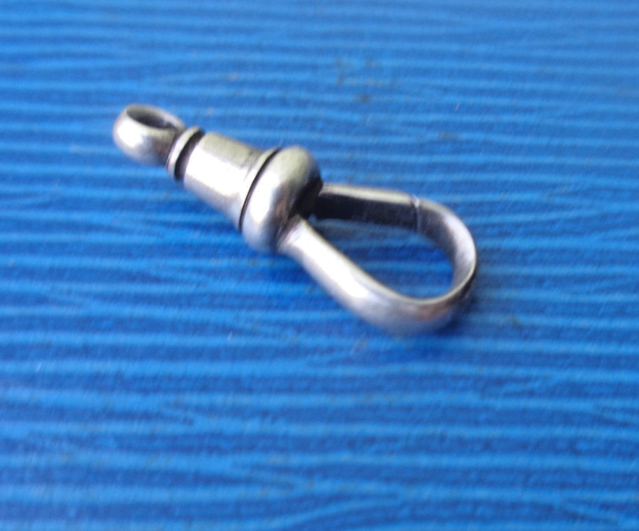 Silver DOG CLIP Fastener for Watch Chain etc Antique 20mms long weighs 1.9 gram