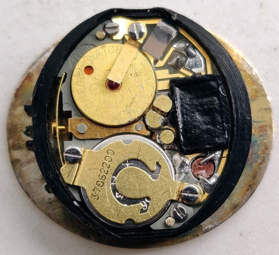 Vintage Omega De Ville Cal. 1350 Swiss quartz watch movement Working