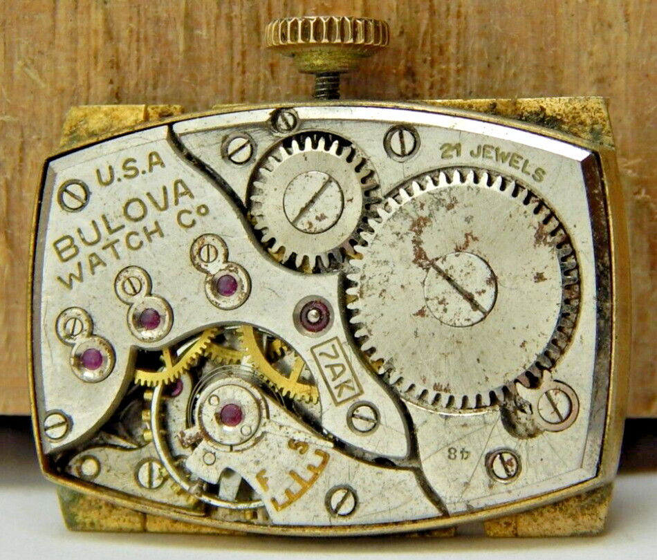 Vintage Bulova 1948 7AK 21 jewel wrist watch movement with stem & crown