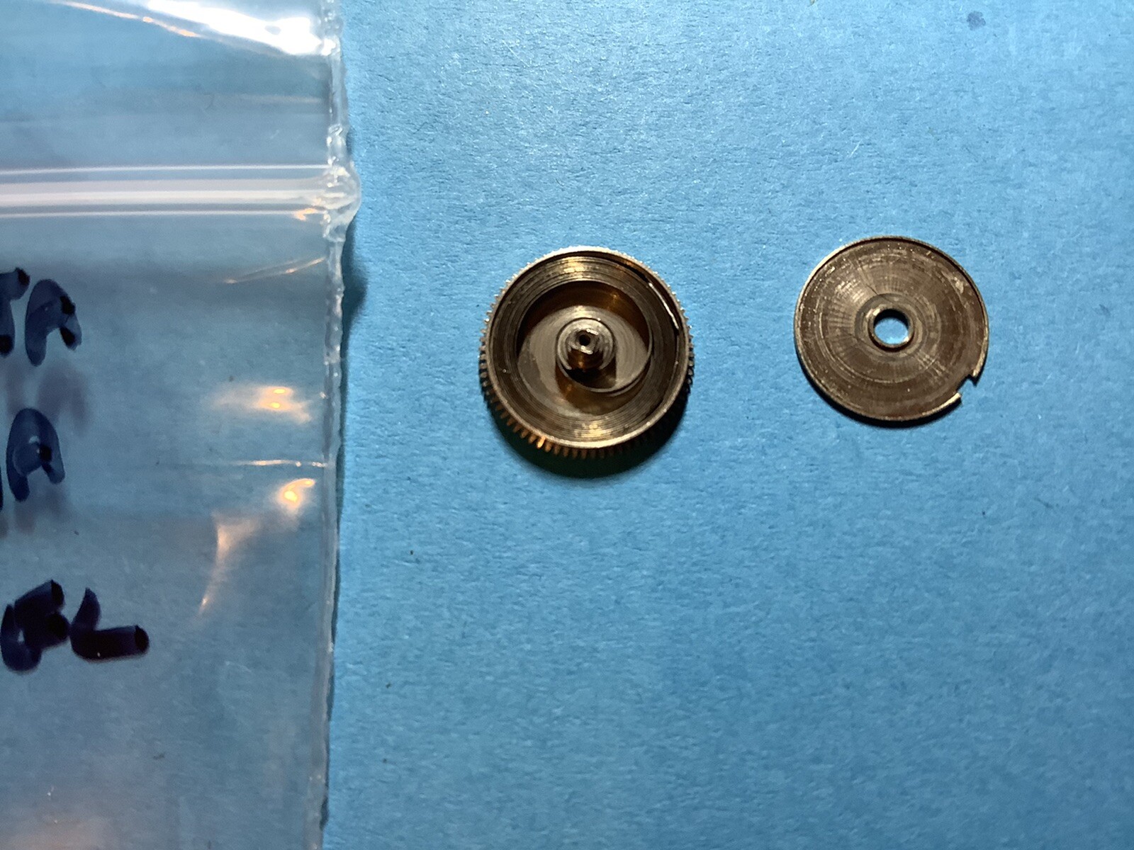 RAKETA 2609 MAINSPRING, BARREL, ARBOR.