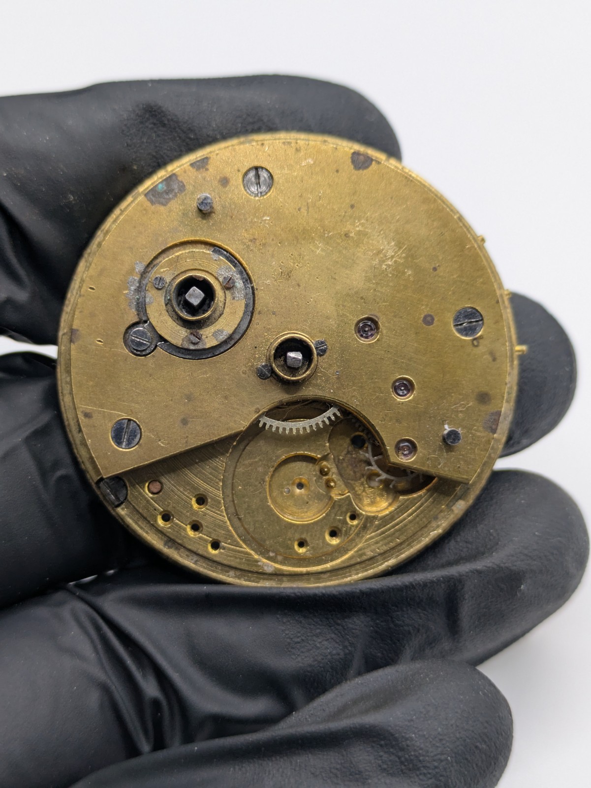 Empire Stores Suisse Manual Wind Pocket Watch Movement Repair No Hands 46.5mm