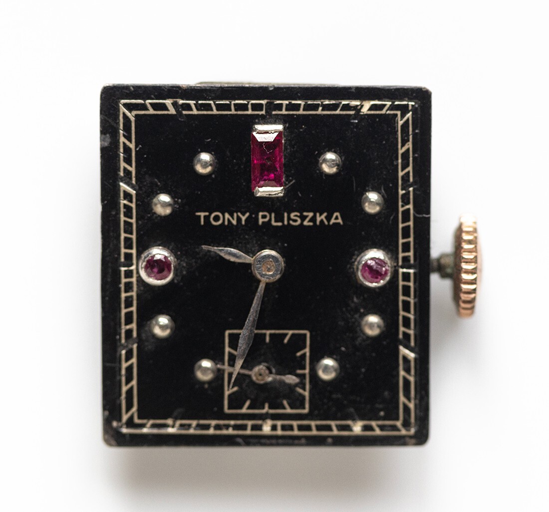 Vintage Tony Pliszka Ladies Watch 17 Jewels Movement Dial Black Ruby Art Deco
