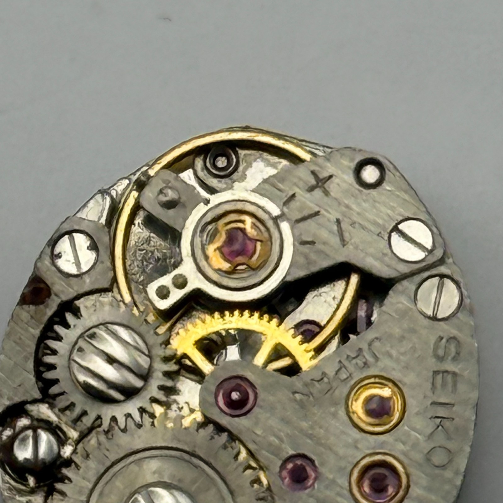 Seiko 10C Watch Movement Diashock Japan 17 Jewels Manual Wind Parts Repair 13mm
