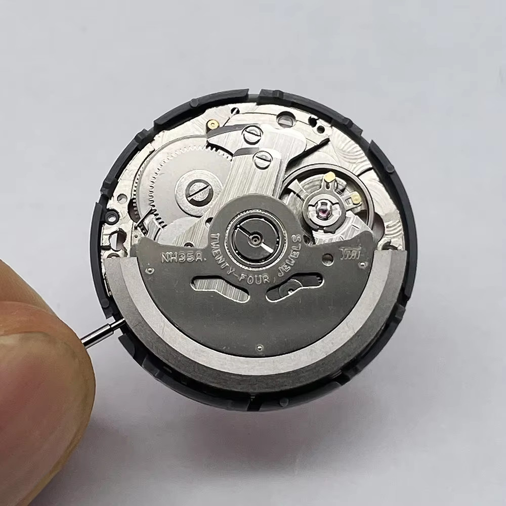 Mechanical Movement Modified Red Datewheel 3.0/3.8 Crown Japan Mod NH35A Disc