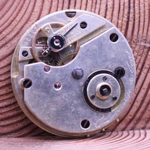 LEVERIDGE & SONS HIGH GRADE KEYWIND POCKET WATCH MOVEMENT #23228, 33.8mm (KF)