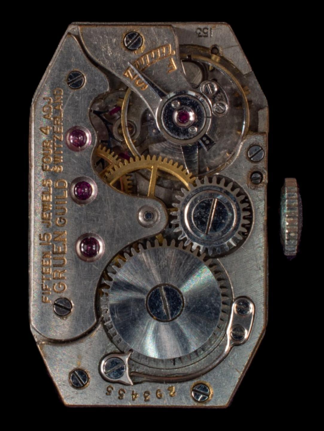 GRUEN 15 Jewels Movement Art Deco Floral Dial Silver with Black Numbers