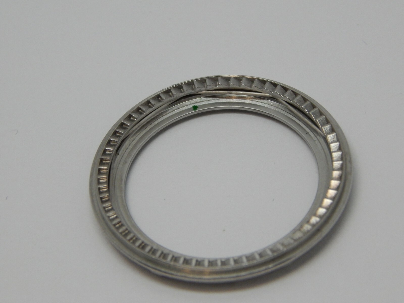 TAG HEUER Professional 4000 Series Watch Bezel & Retaining Spring 32.28mm 23.8mm