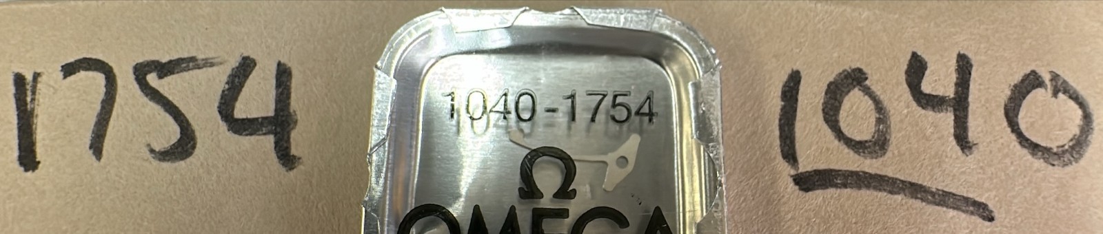 Vintage ORIGINAL OMEGA Minute Hammer Spring #1754 Cal.1040!