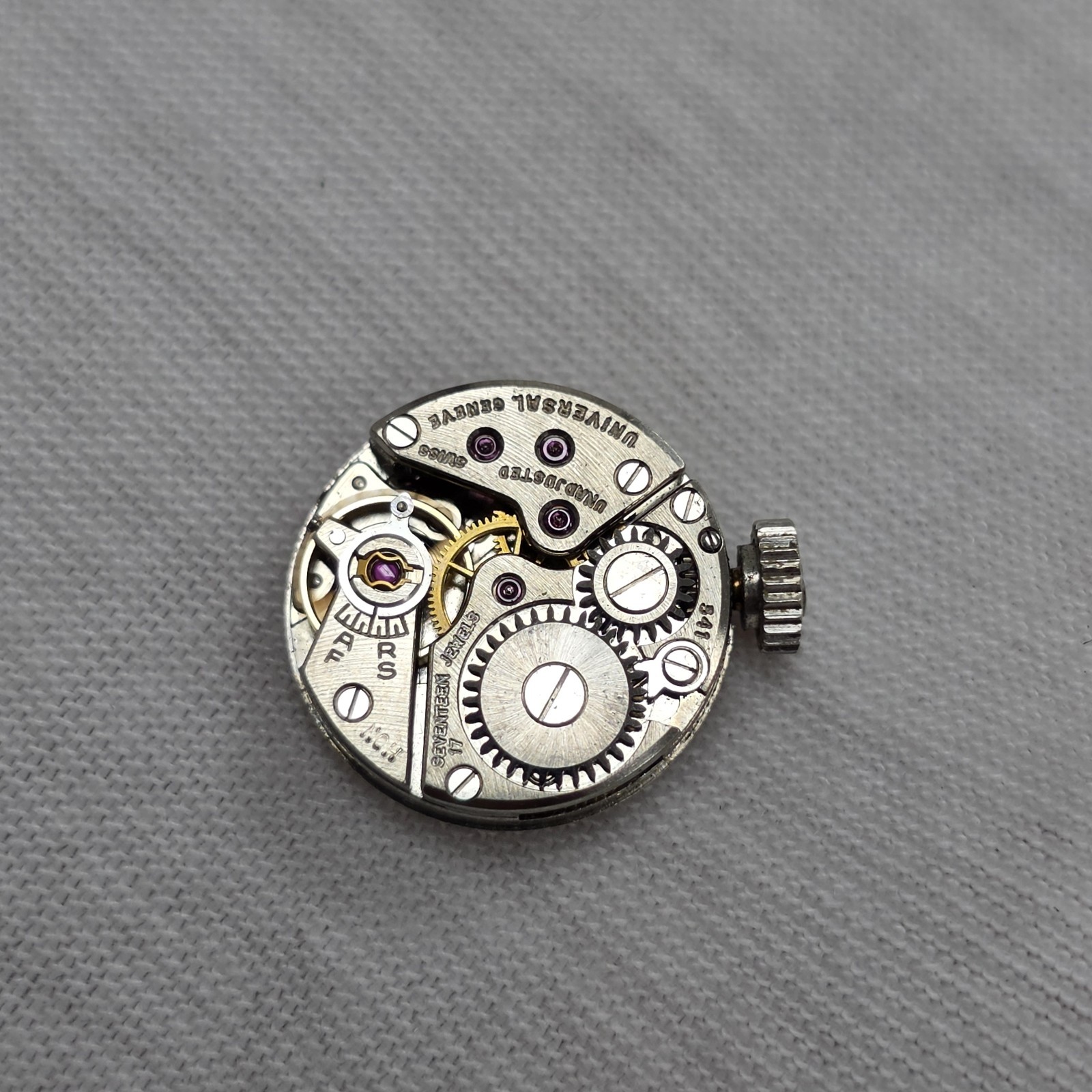Vintage Universal Geneve Cal 541 17j Ladies Wristwatch Mechanical Movement Runs