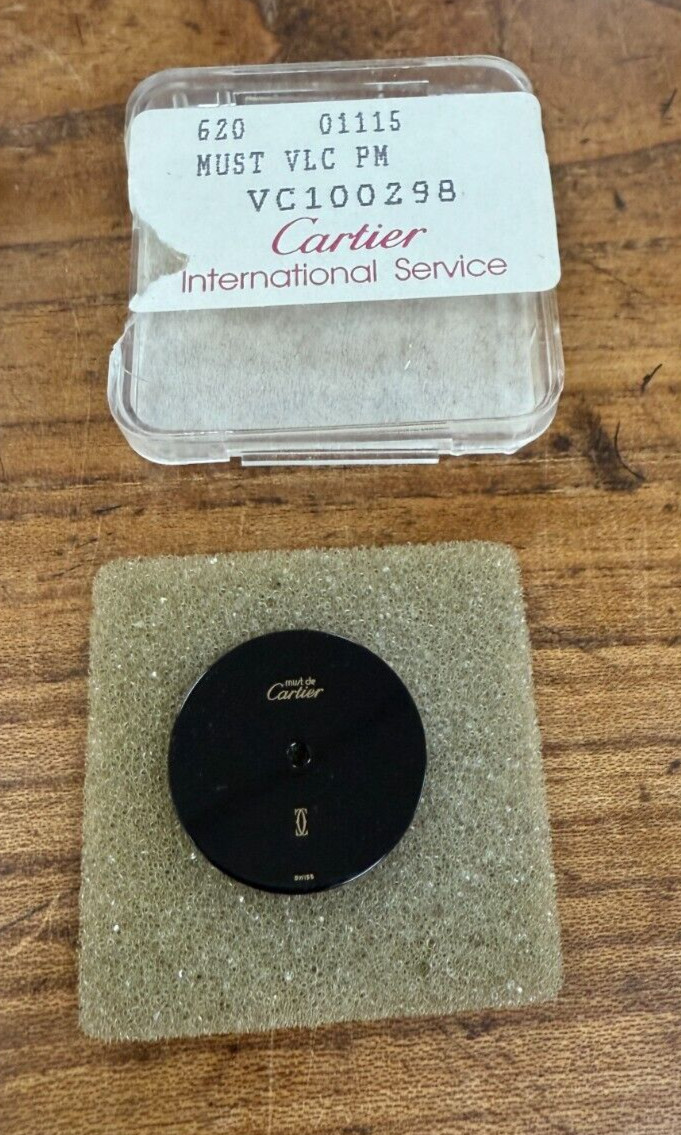 New Cartier VLC Must PM Black Lacquer Color Dial Part# VC100298 20.5mm