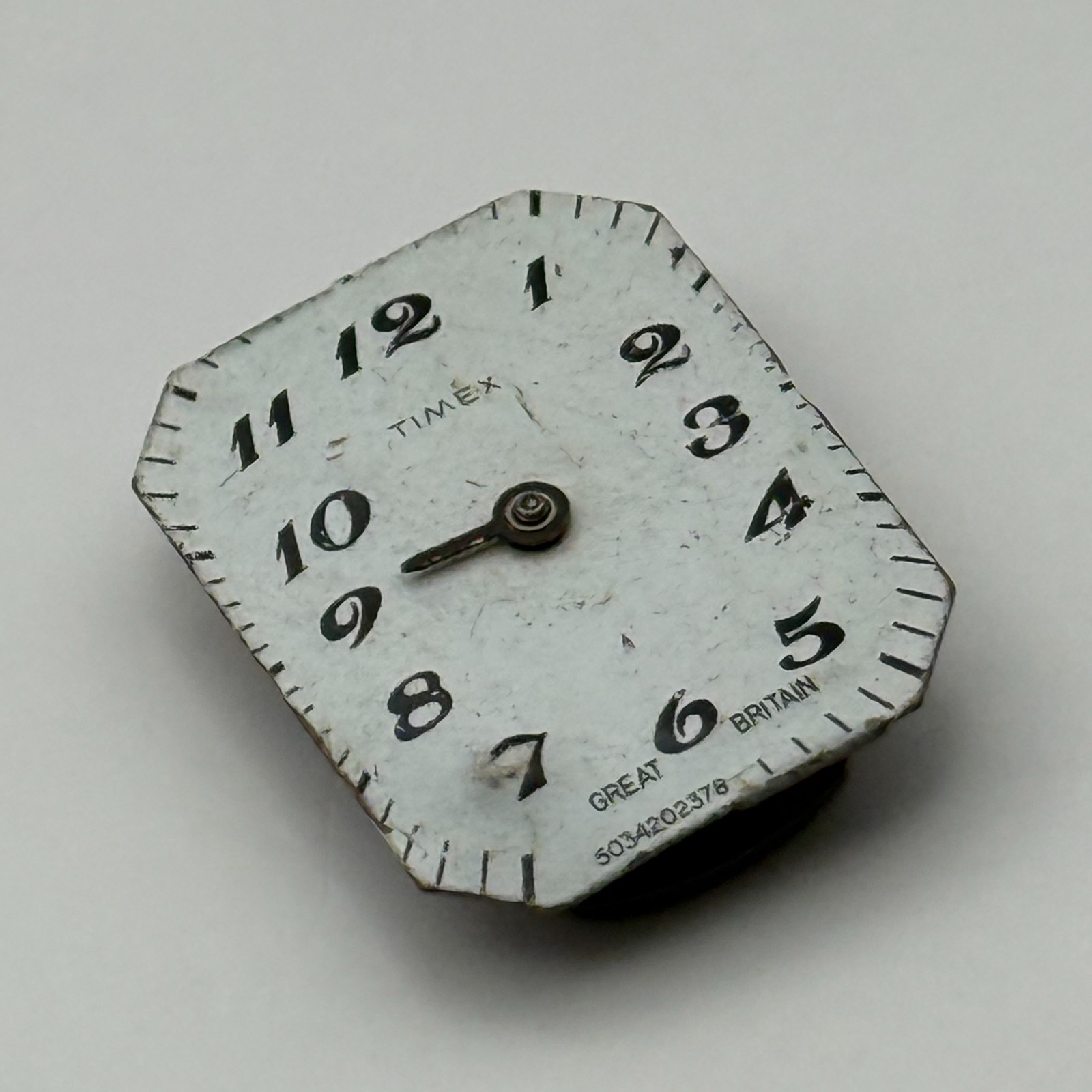 Timex 482 Watch Movement Great Britain 0 Jewel Manual Wind Parts Repair 18.1mm