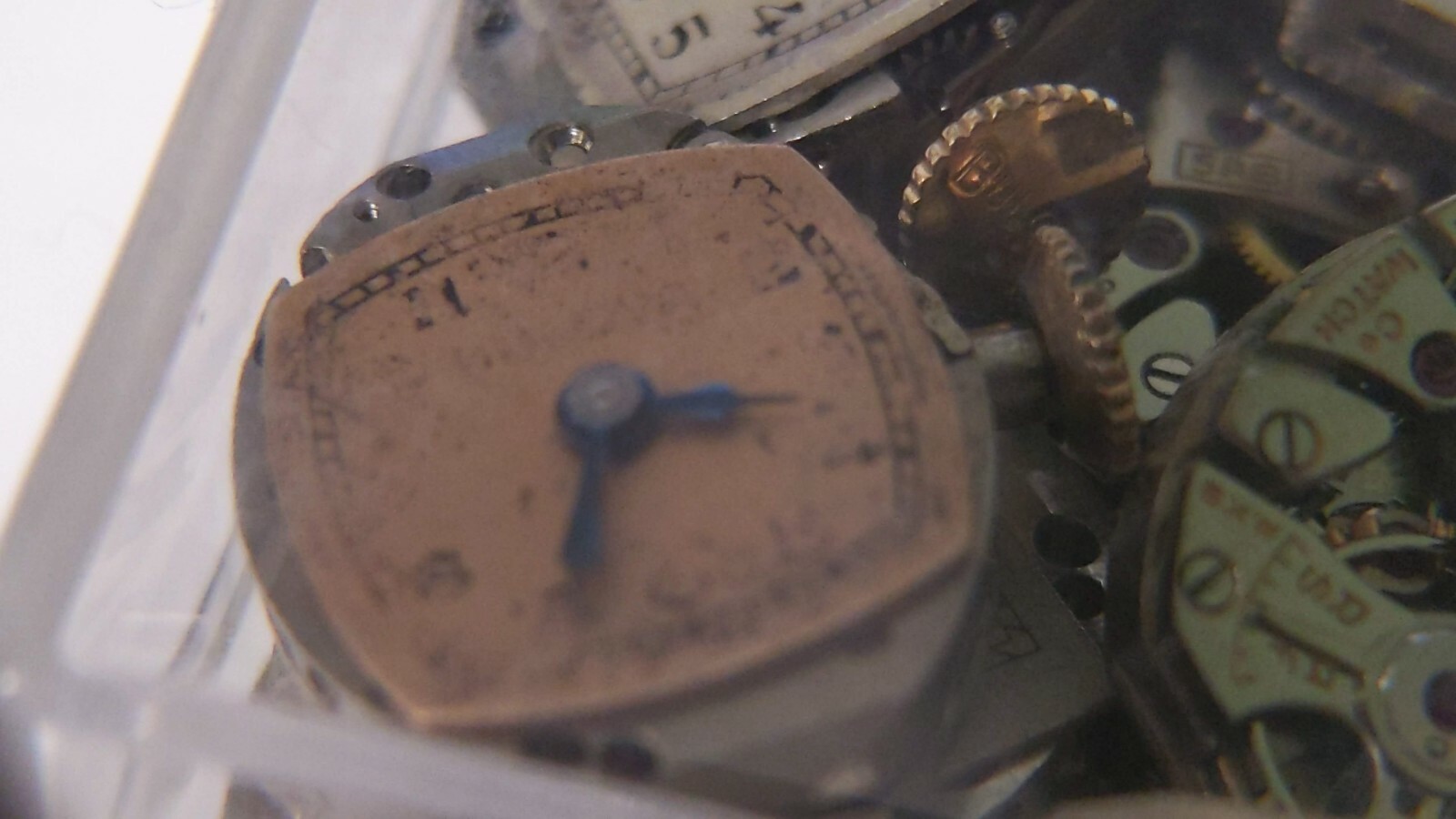 Bulova 5 AB movement for parts, dial, hands, crown. for parts