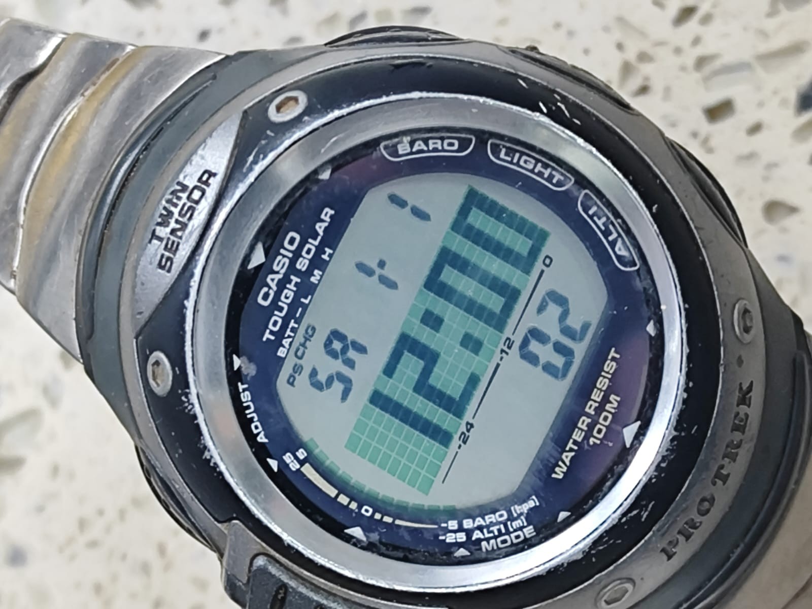 CASIO,PRO TREK,PRG-100T,TITANIUM,SOLAR,TWIN SENSOR,NEED BATTARY WORK IN SUN