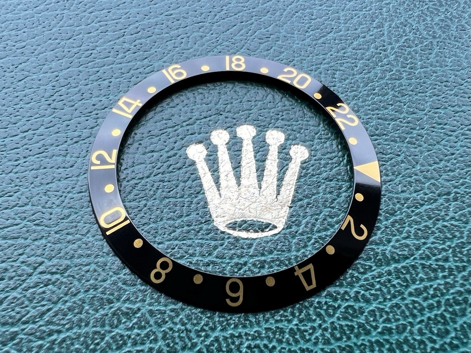 Vintage ROLEX GMT-Master 1675, 16753, 16758 Black & Gold Thin Font “Big 4” #1419
