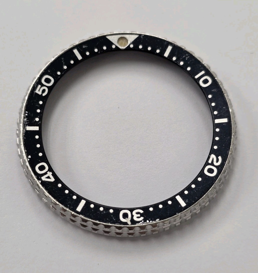 SEIKO VINTAGE DIVER TURTLE 6306 WATCH BEZEL COMPLETE (GOOD & 100% ORIGINAL)