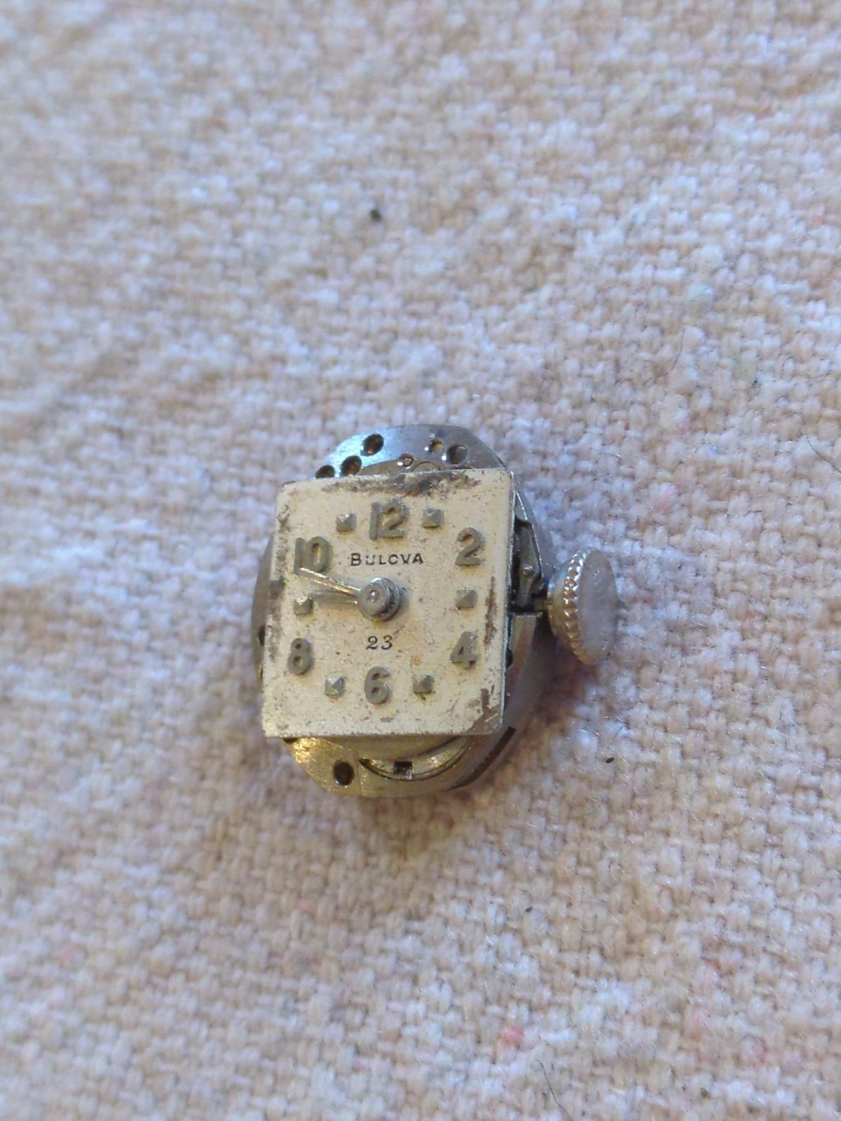 Lot of 9 LADIES WATCH MOVEMENTS For PARTS REPAIR. Hamilton, Bulova, Lady Elgin.