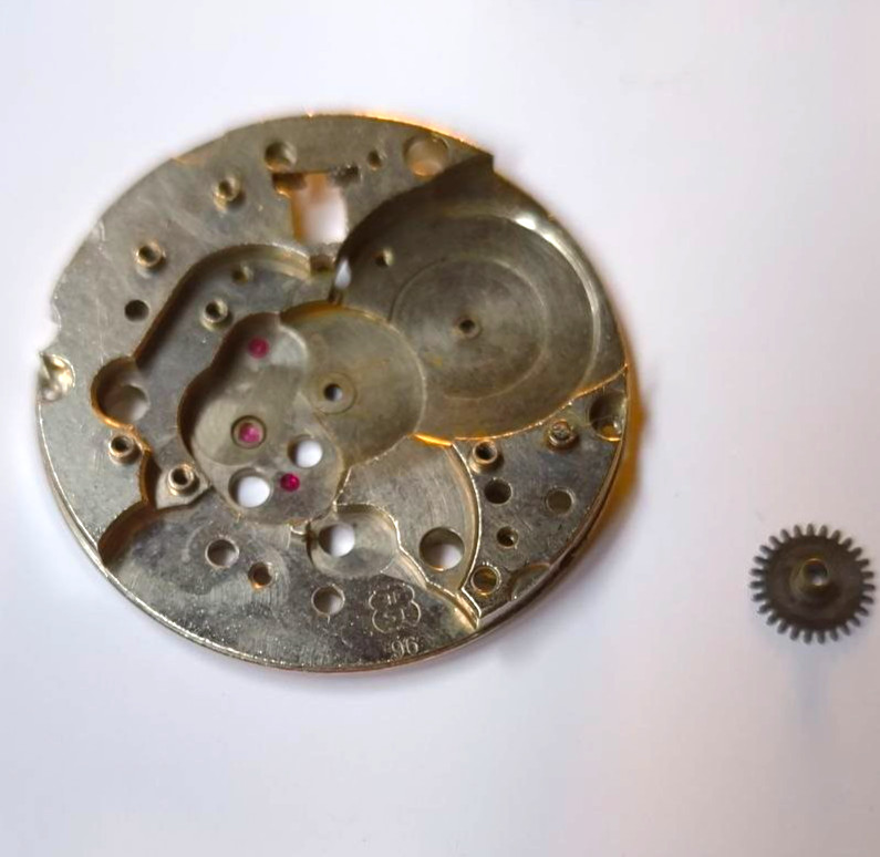 FHF ST 96-4 Swiss Watch Movement Parts / Vintage 17 Jewels Caliber