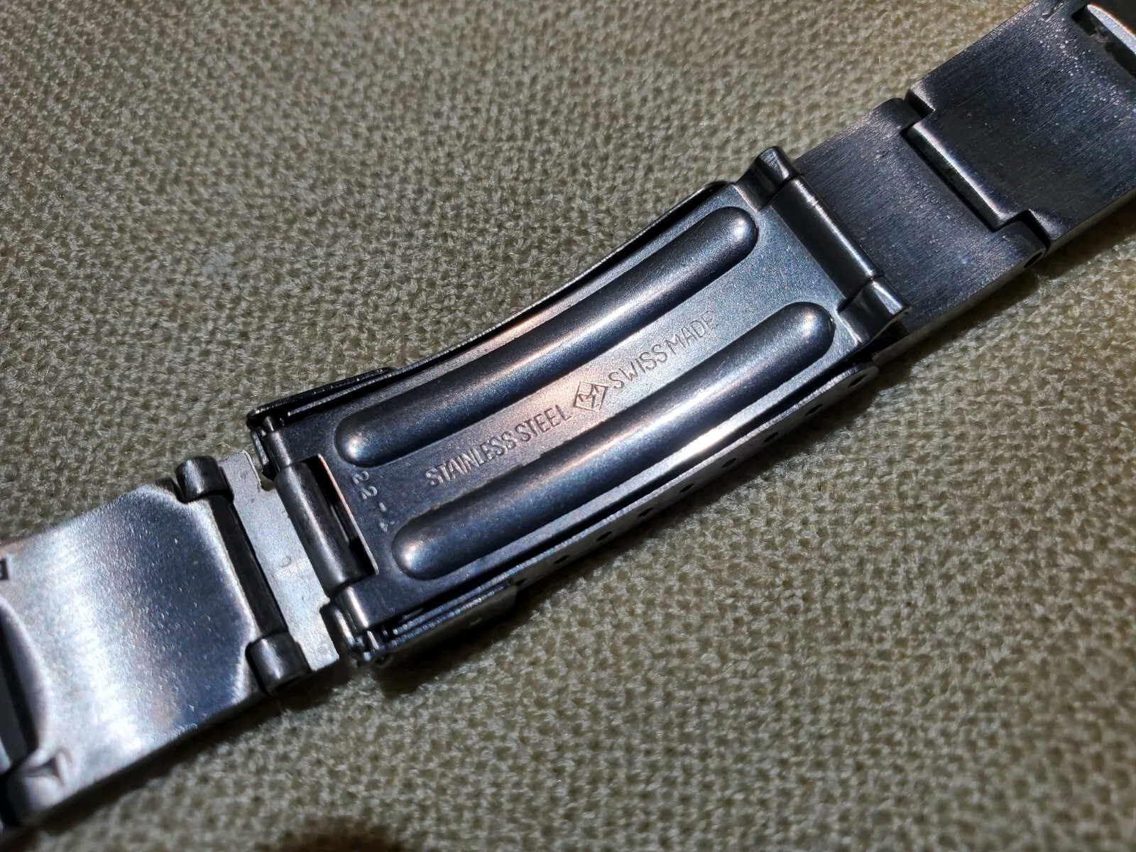Very Rare 70s Zenith Lobster Style Stainless Steel Fliplock Bracelet 24mm Width