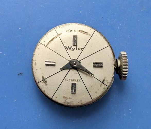 VINTAGE LADIES WYLER CAL WS220 ETA 2440 WRISTWATCH MOVEMENT RUNNING