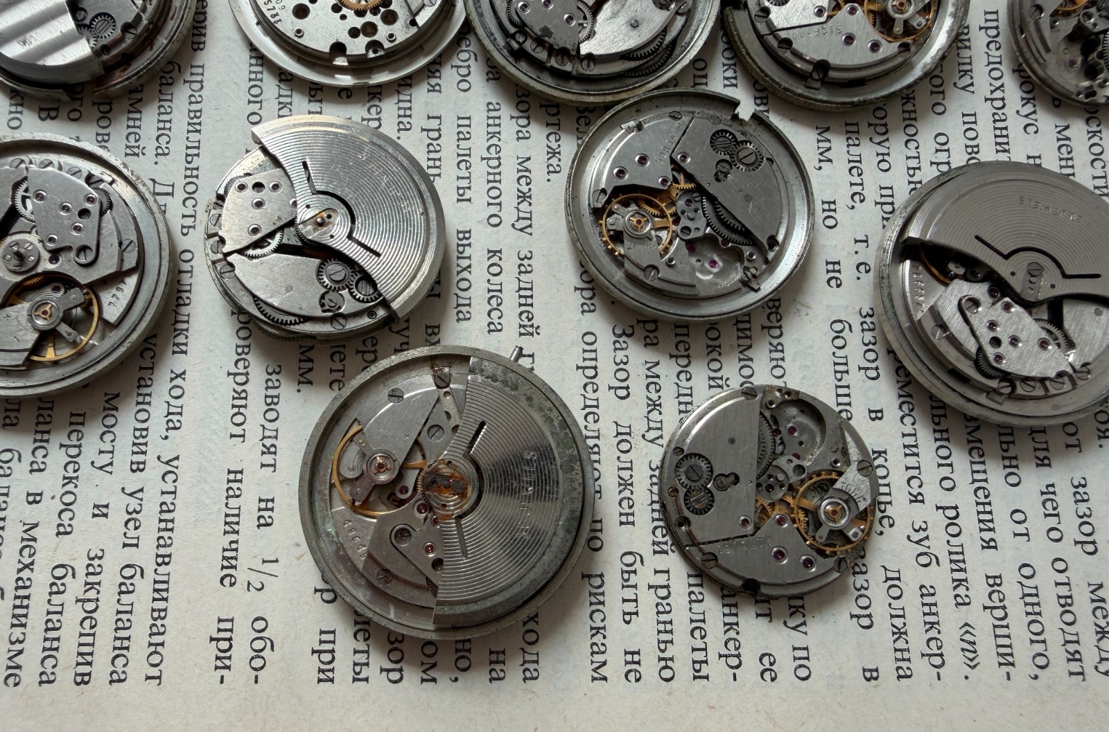 Vintage men’s movements Poljot De Lux Avtomatic. 29 Jewels. Steampunk Art DIY.