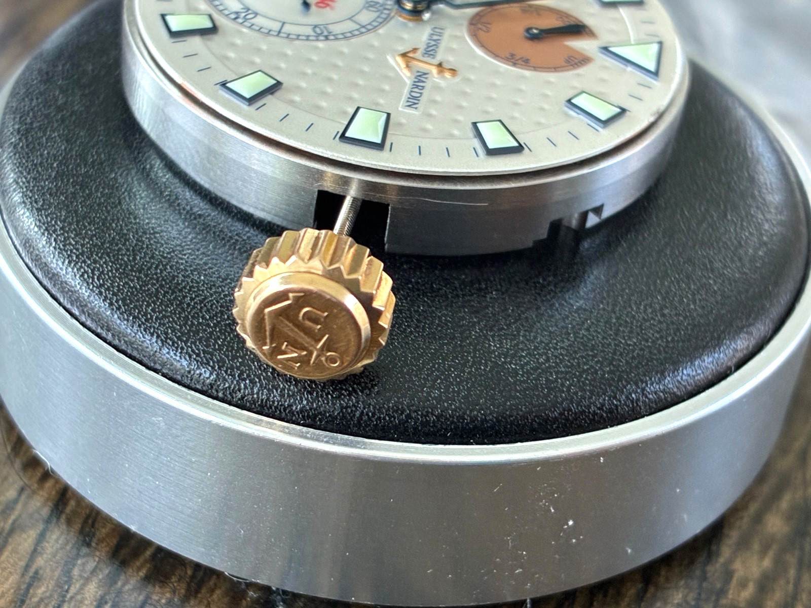 Ulysse Nardin Maxi Marine Chronometer UN-26 Automatic Watch Movement – Rose Gold