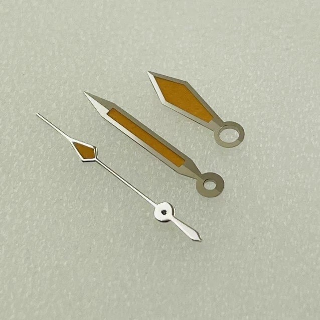 1 Set Luminous Watch Hand Set Silver Yellow 8x12x13mm For ETA 8200