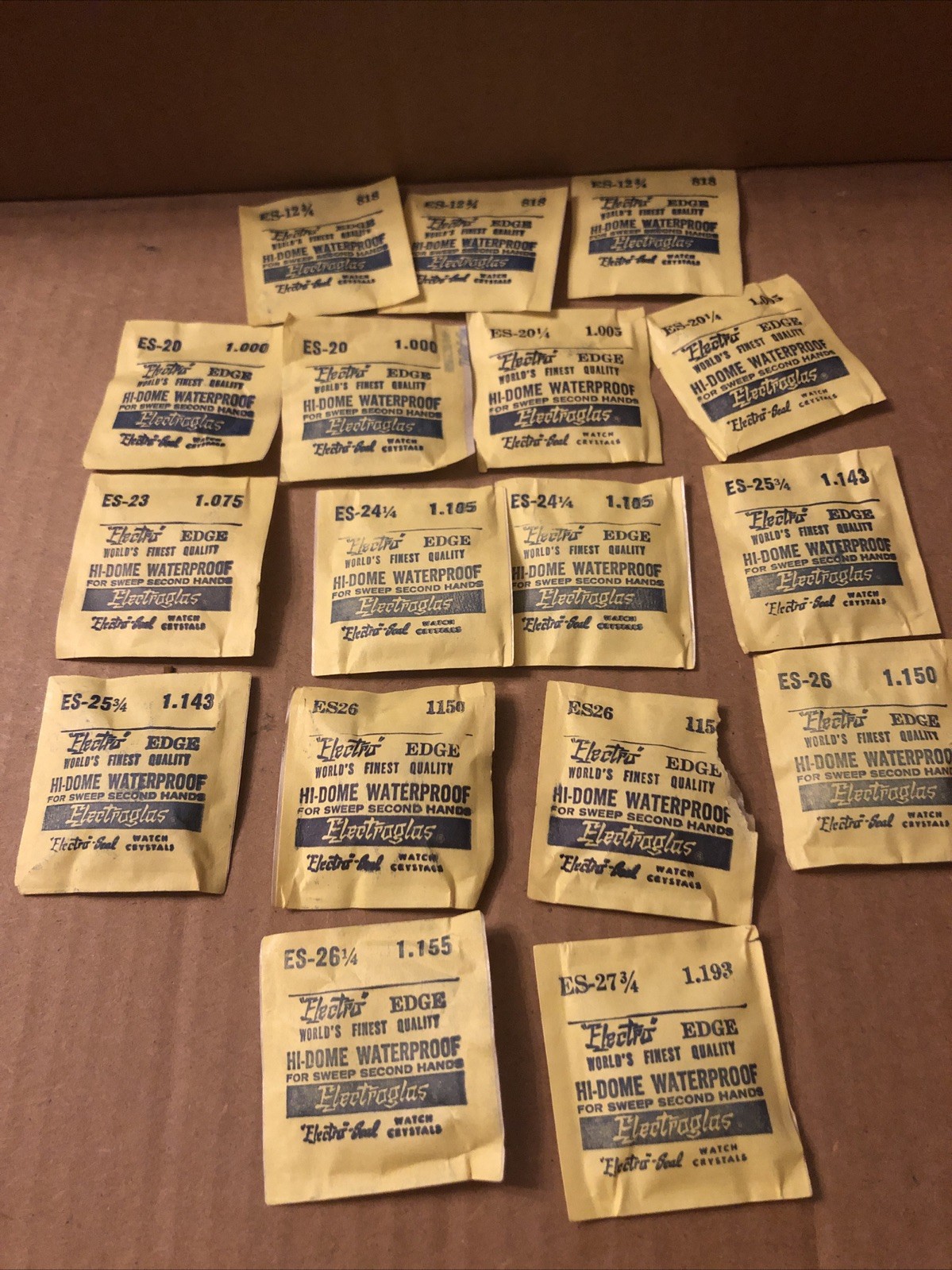 17 Electra Edge HIGH DOME ROUND PLASTIC WATCH CRYSTAL NOS