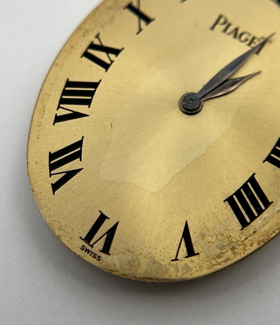 Piaget 9P #689841 18J Manual Movement w/ Gold Dial, Hands, & Sapphire Crown
