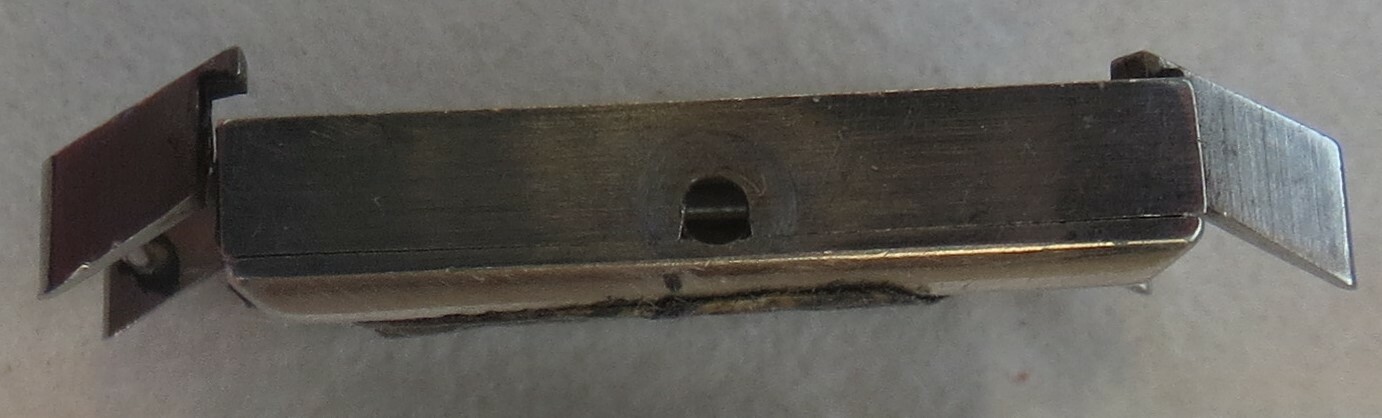 Universal Geneve mens wristwatch steel case need repair 26 mm. aside