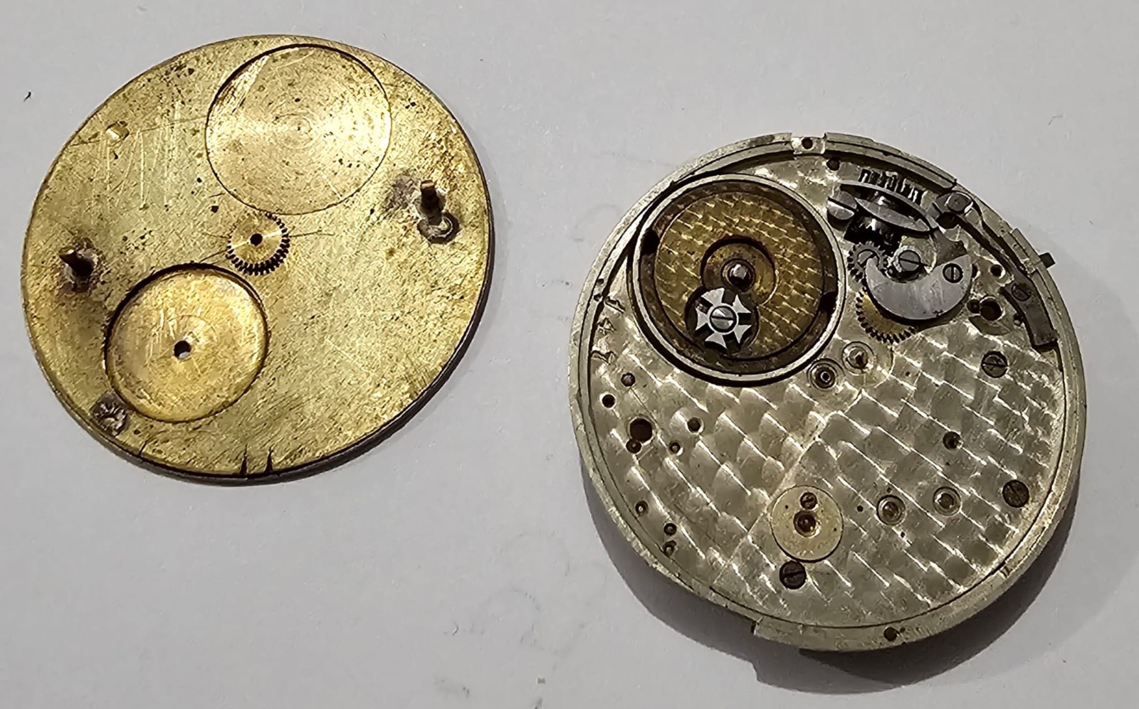 FLEURIER SILVER GOLD POCKET MOVEMENT WITH MALTIC CROSS – NUMBER 147 -…