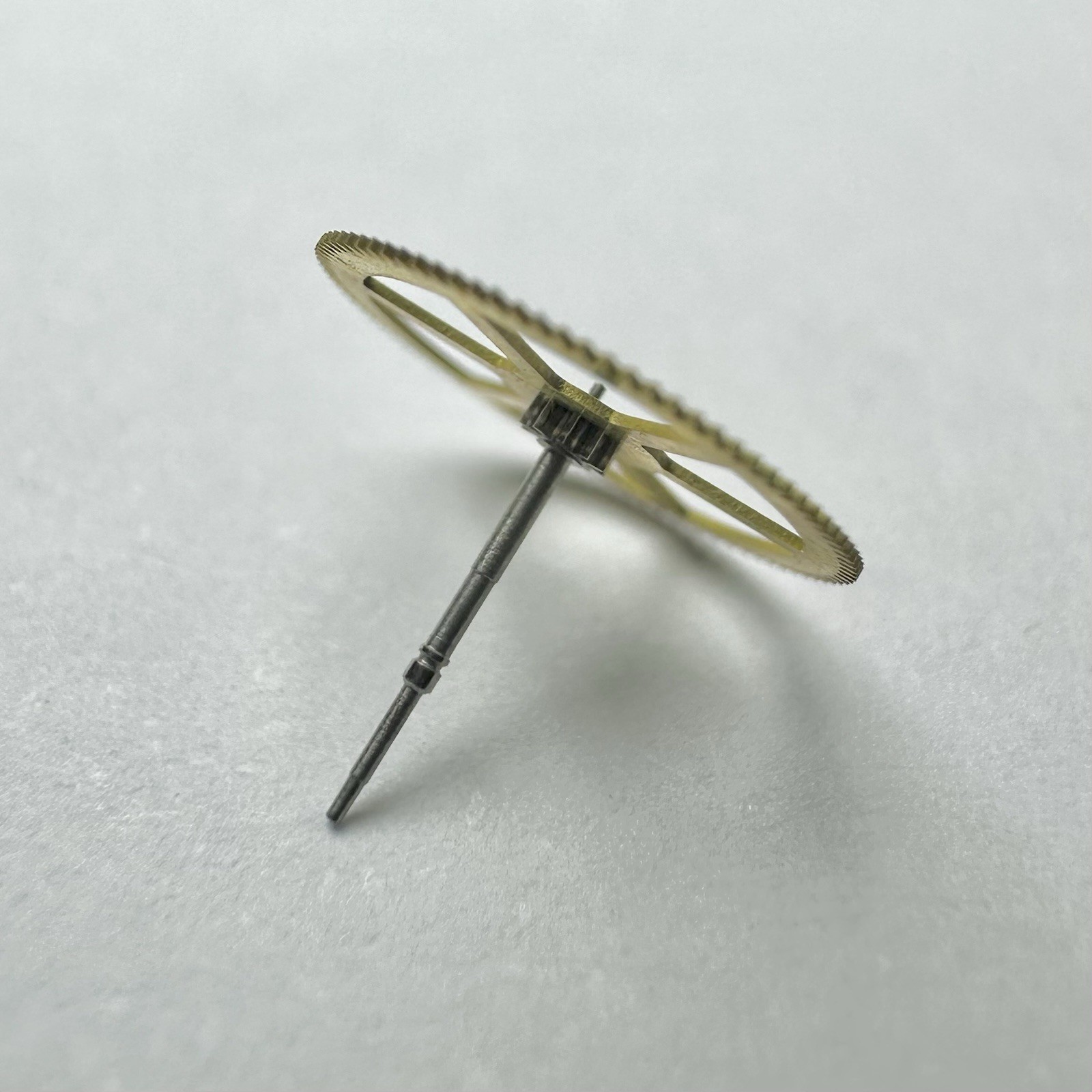 241 402 NOS FOURTH WHEEL SWEEP SECOND WHEEL VINTAGE SEIKO 6216-9000 6216-9010