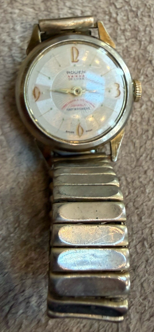 Vintage Mens Rouen Winder Wristwatch With Expansion Watch Band- Runs!