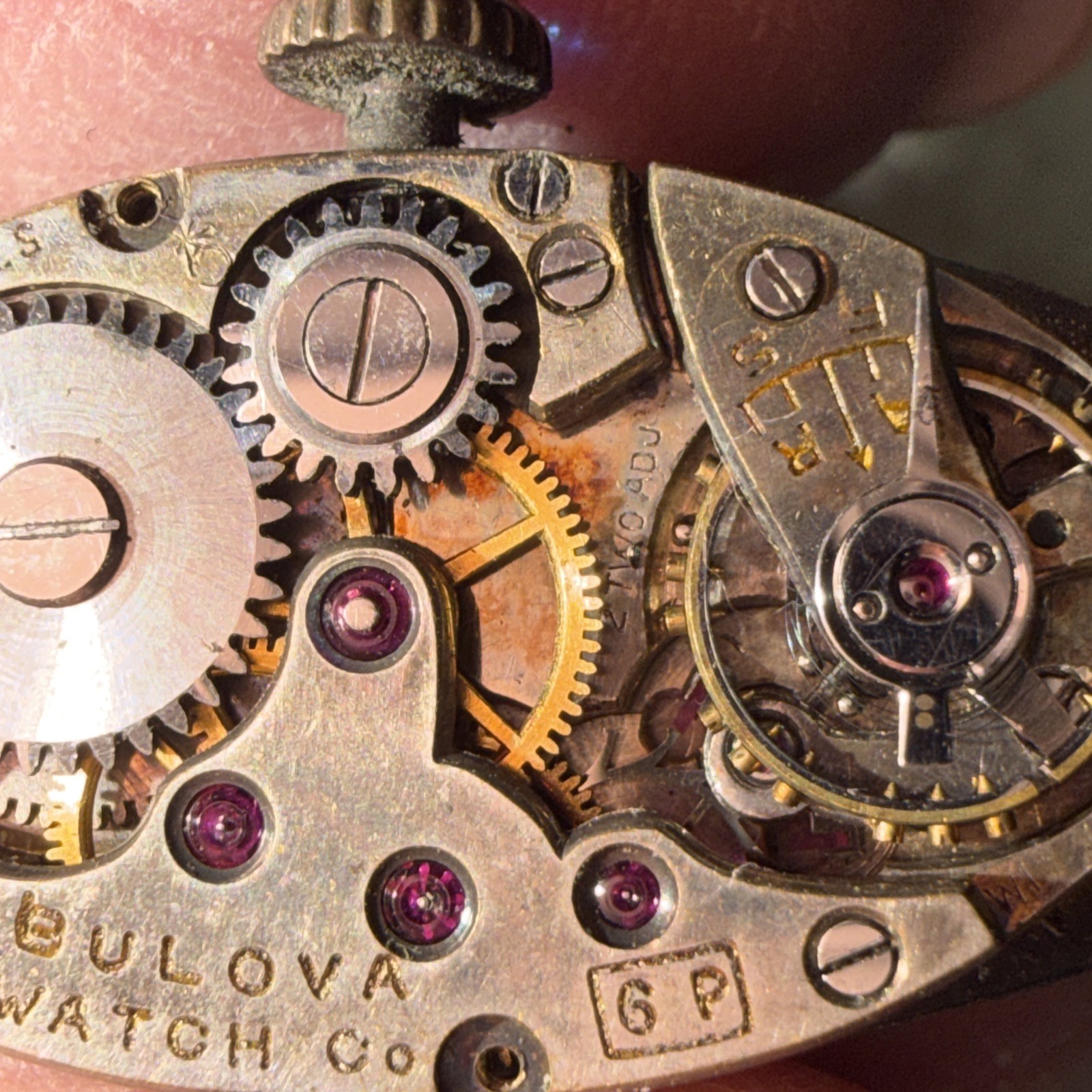 Vintage Bulova Watch Wind Up Movement FOR PARTS ONLY Collectible 9G466 16 Jewels