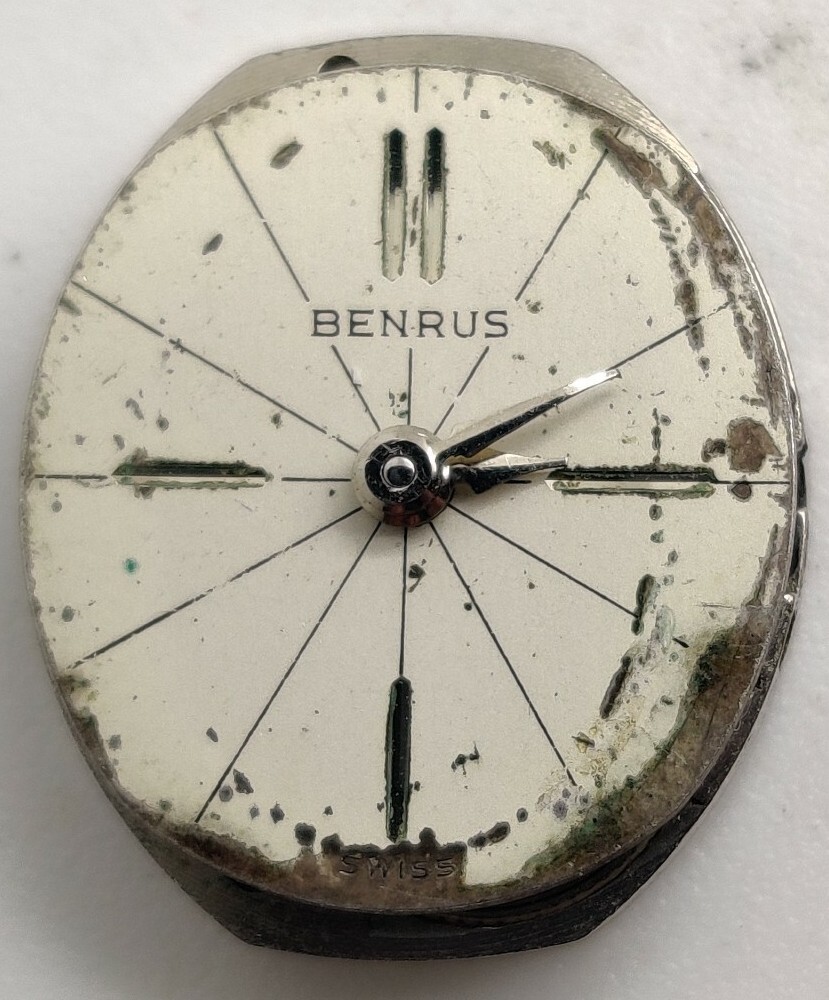Vintage Benrus Model DZ25 17 Jewel watch movement running