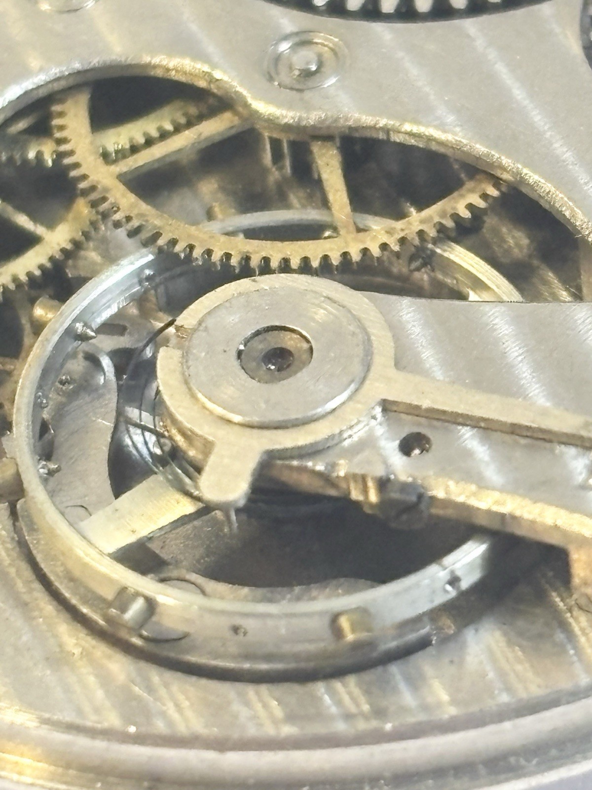 1917 Robt H Ingersoll & Bro Reliance Pocket Watch Movement 10S 7J Broken Bal 42m