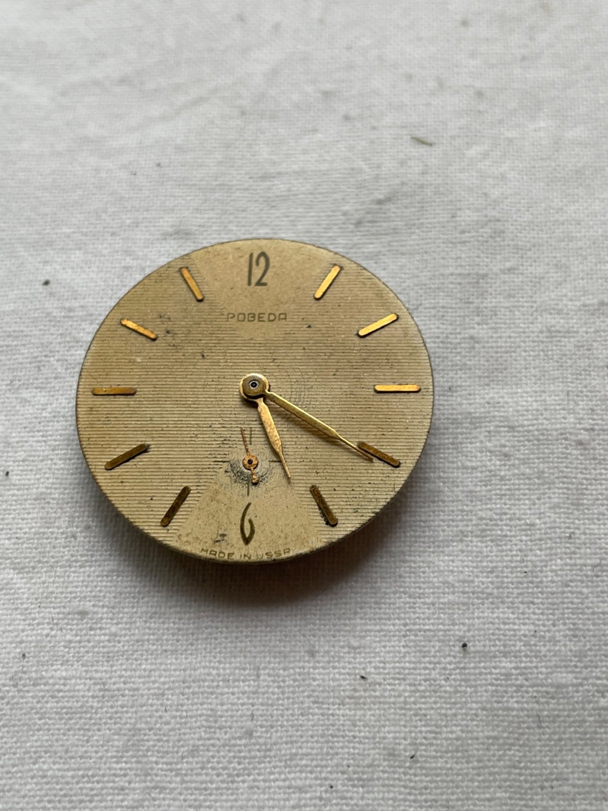 Pobeda ZiM USSR -movement for mens watch AS IS , lot080