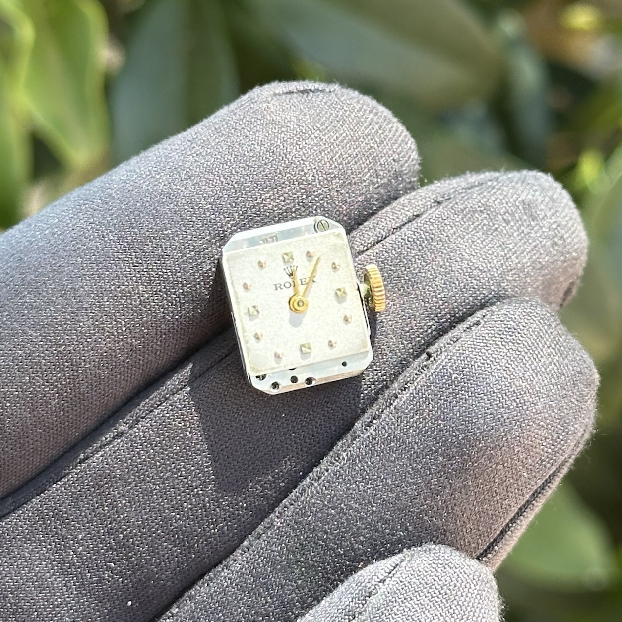 Vintage Rolex 17 Jewel Manual Wind Ladies 11.5mm Watch Movement / Dial