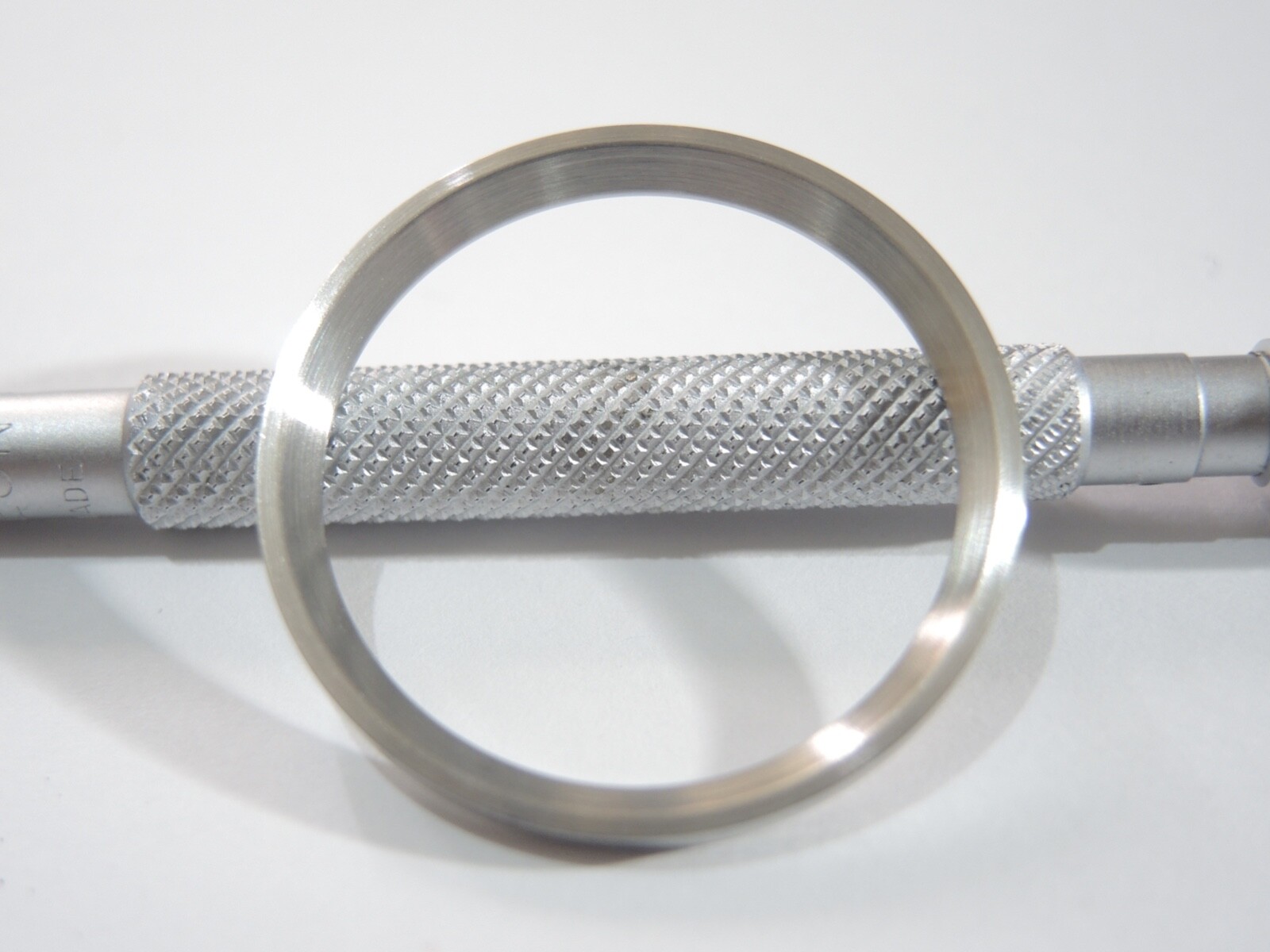NEW BRUSHED FINISHED STAINLESS STEEL MINUTE TRACK LARGE DIVERS 7002-7001 /700J