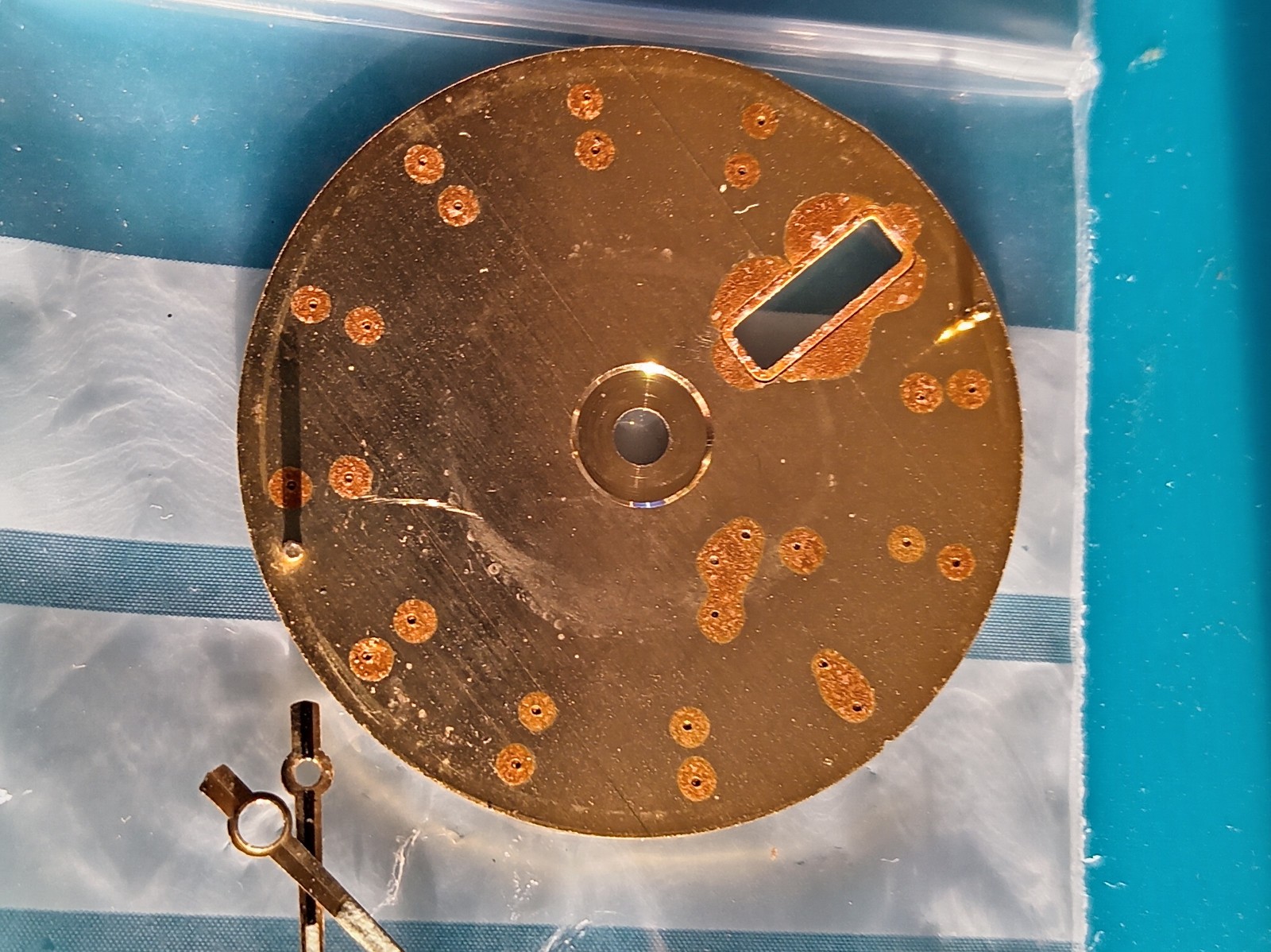 Seiko 5 7009a dial and hands, needs work