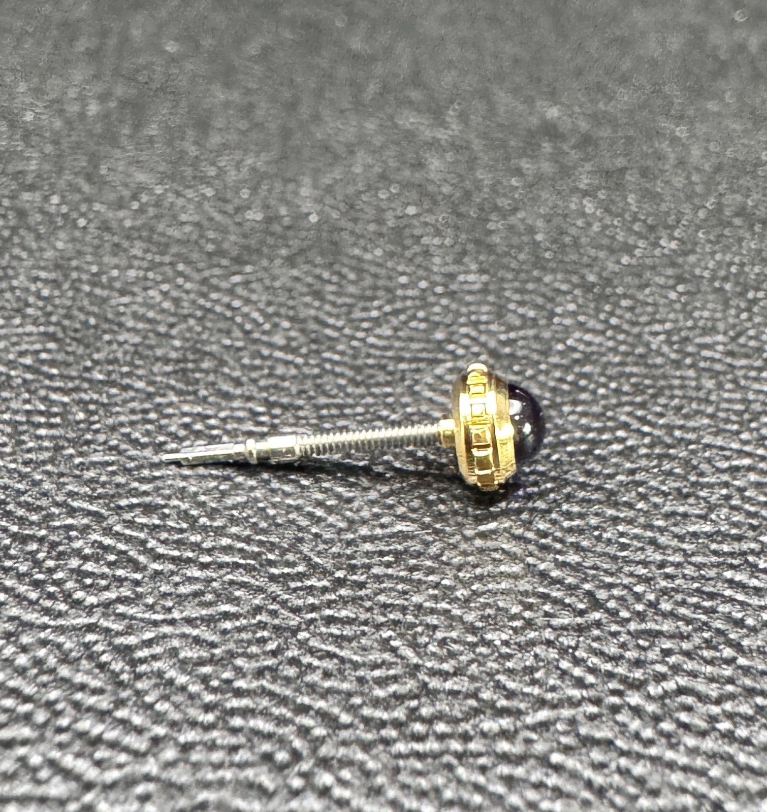 Genuine Cartier Crown Gold Plate With Blue Sapphire Stone 4.3 mm Tube 1.6 mm C15